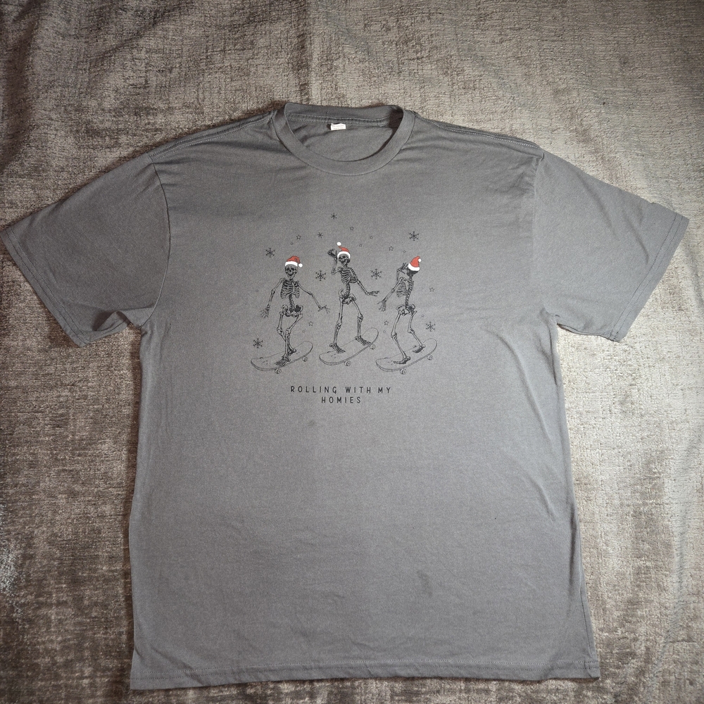 "Rolling with my Homies" Dancing Skeletons  Xmas T-shirt XL